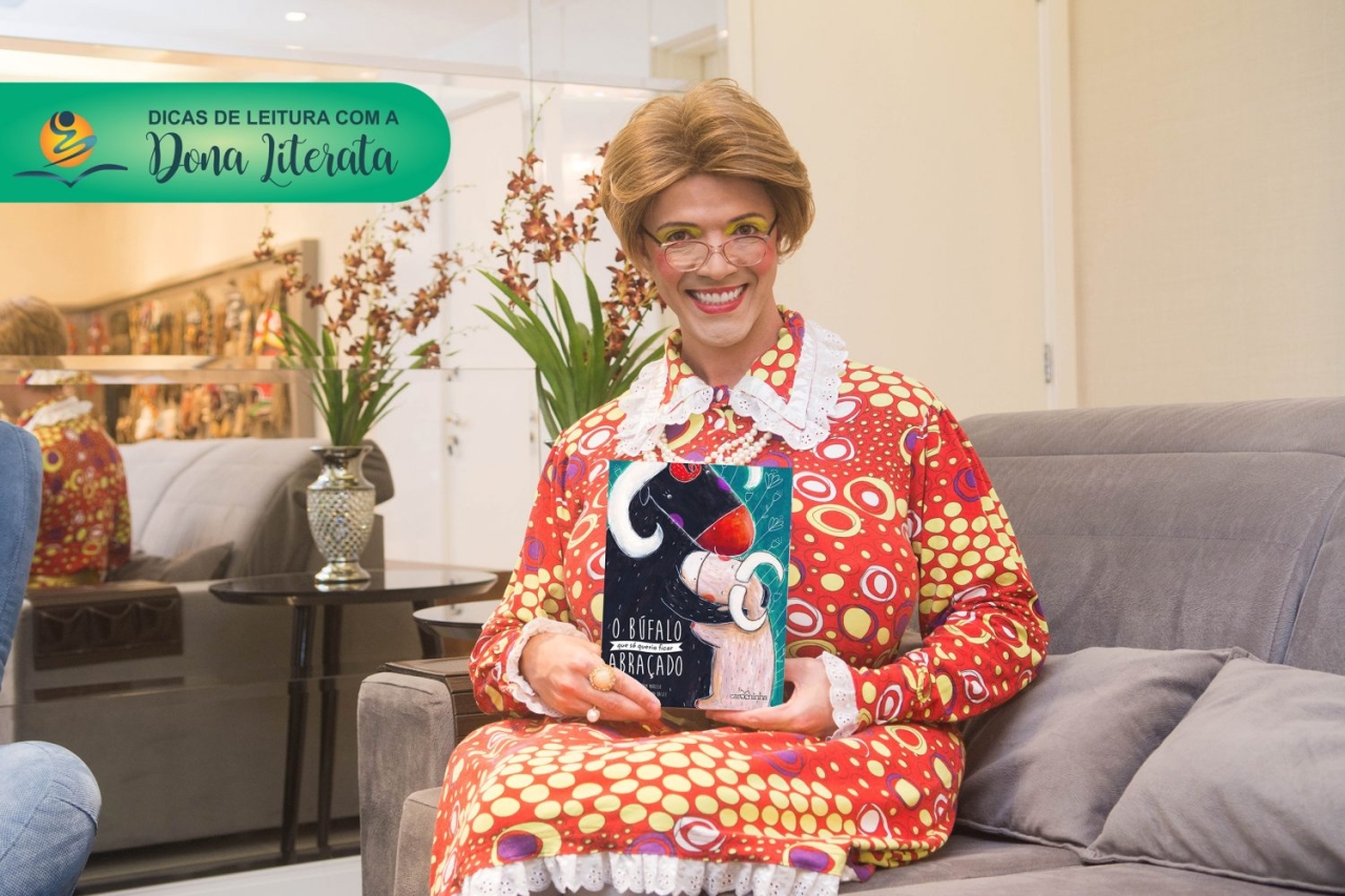 O Búfalo Que Só Queria Ficar Abraçado 